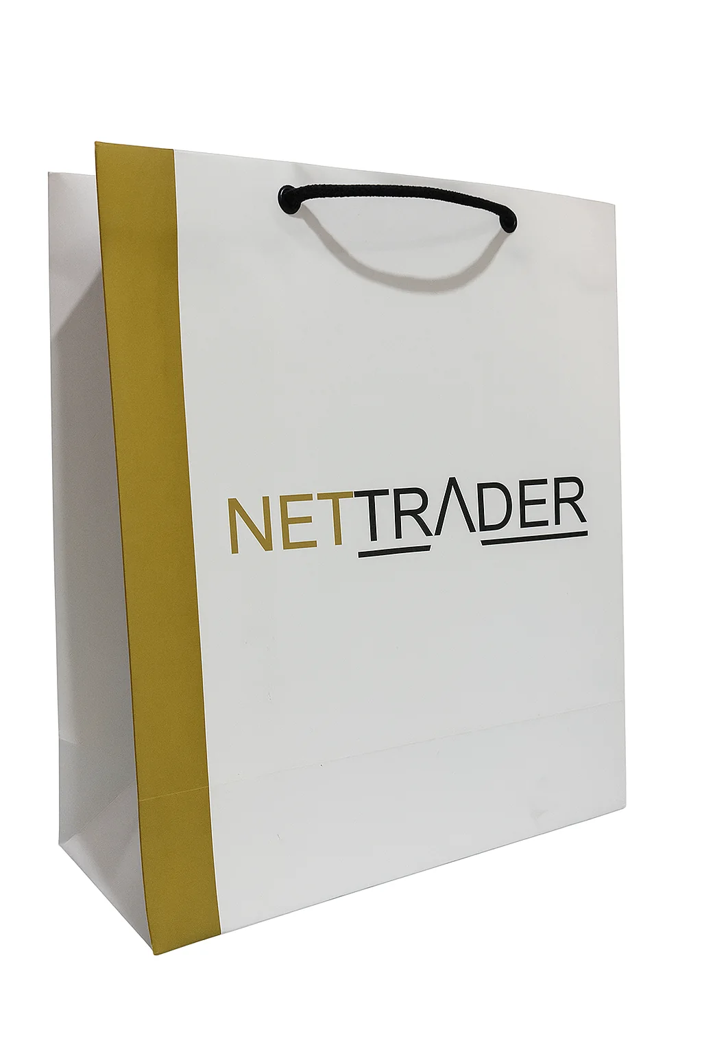 Fotografia real de sacolas de papel em formato vertical, referência NetTrader