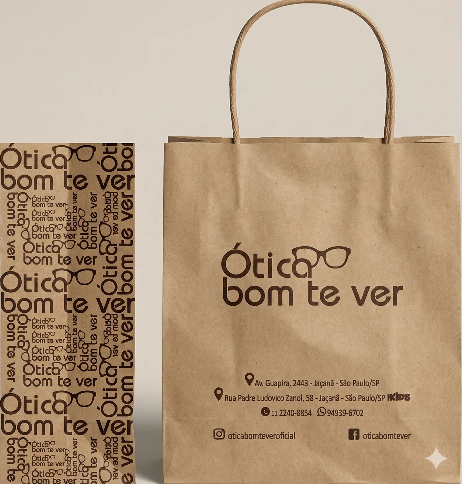 Fotografia real de sacolas kraft com alça de papel torcido, referência kraft-alca-retorcida-5
